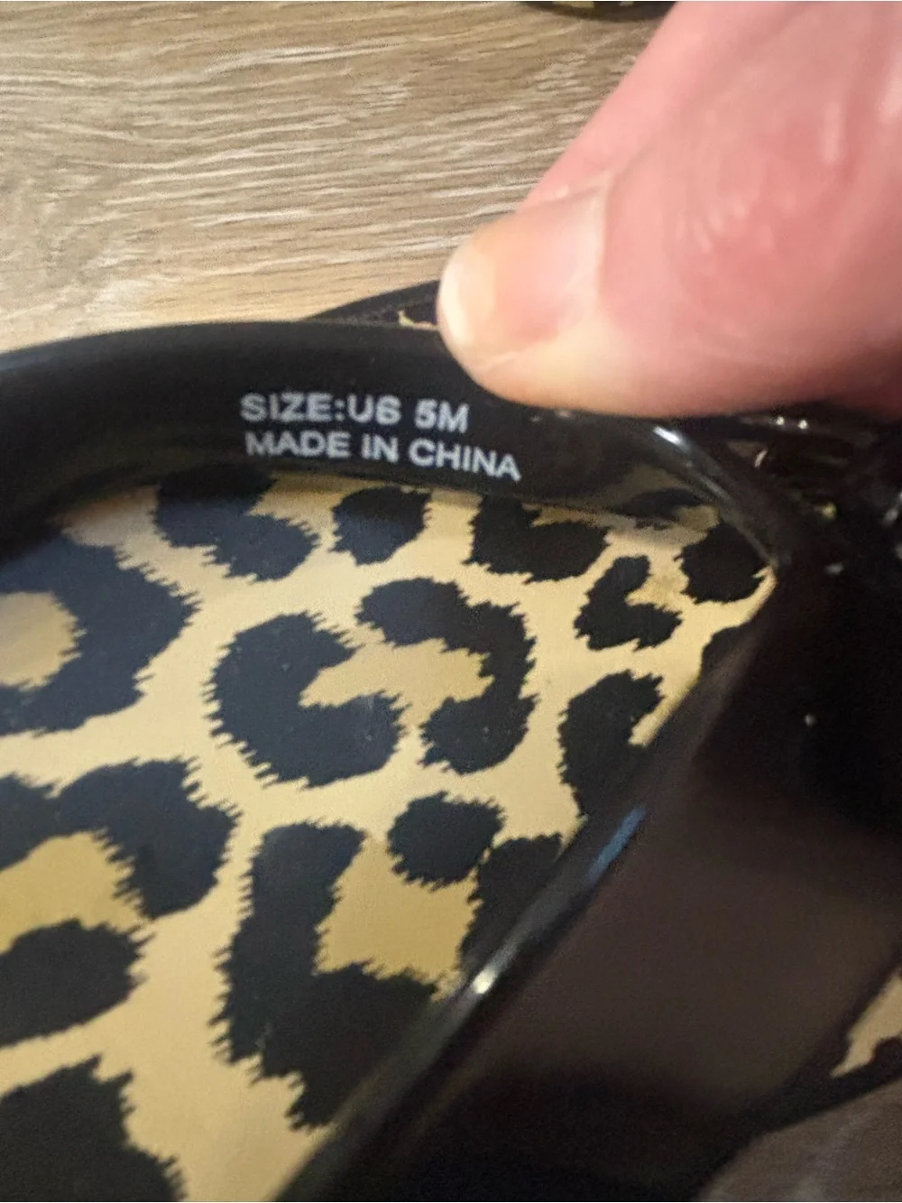 Kate Spade Rhett Leopard Flip Flops Sz 5 Charm Sandals Bow Designer Mobwife Chic